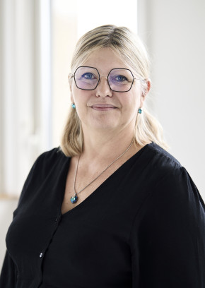 Cécile Papillon, Directrice administrative et financière