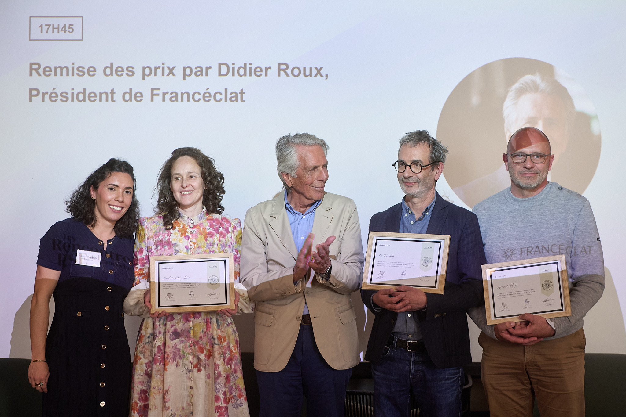 Anouck Quéméneur (Francéclat), Hélène Grassin (Paulette à Bicyclette), Didier Roux (Francéclat), Denis Geffrault (La Trésorerie), Gilles Renouf (Retour de plage)